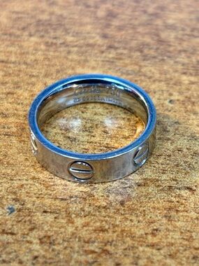 WOMENS CARTIER LOVE BAND